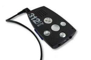 Billede af Milestone 312 Ace med hovedtelefoner tilsluttet