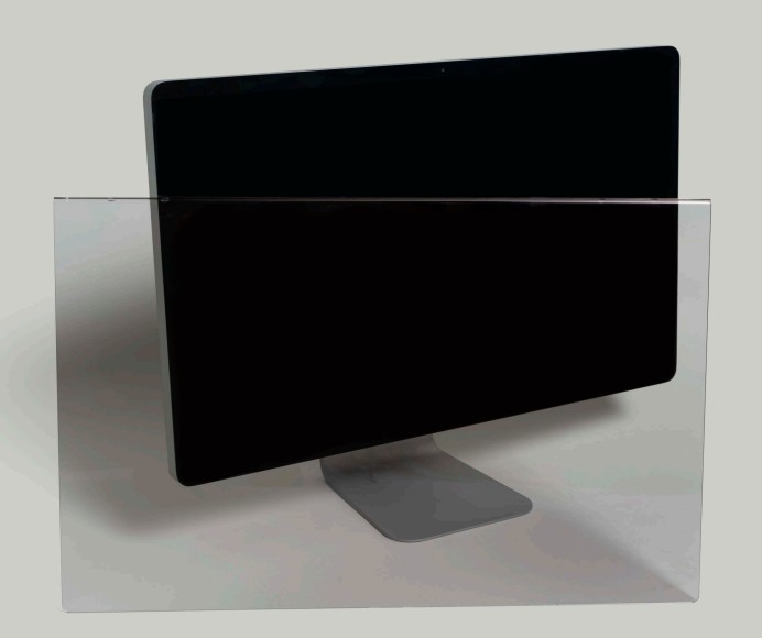 Billede af Optisk Akryl Skærmfilter placeret foran en computerskærm